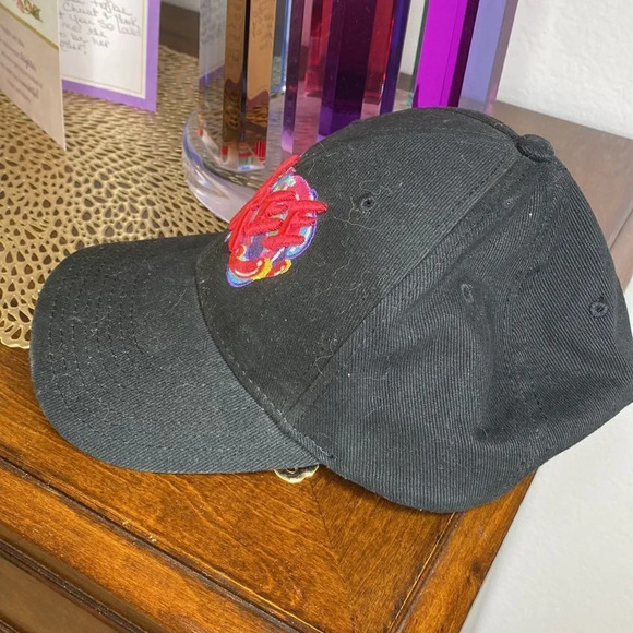 Bundle Tik ToK Pride 2021 “Free To Be” long sleeve shirt &  baseball hat - Picture 8 of 11